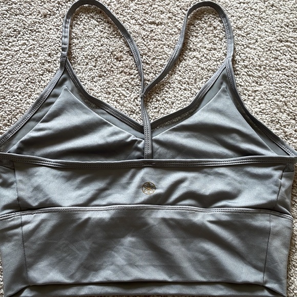 Grey Cropped Workout Tank! - Picture 2 of 5